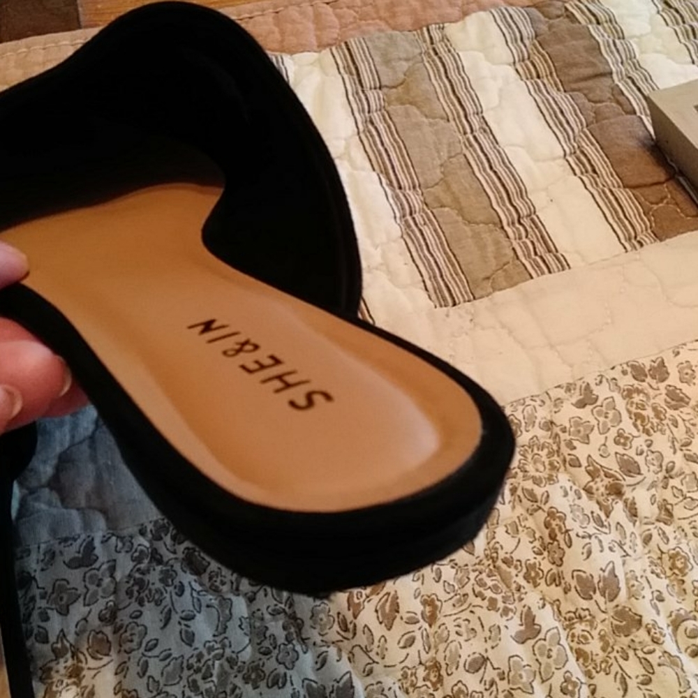 She & In Pointed Toe Slider Flats Size 7 - Picture 6 of 10